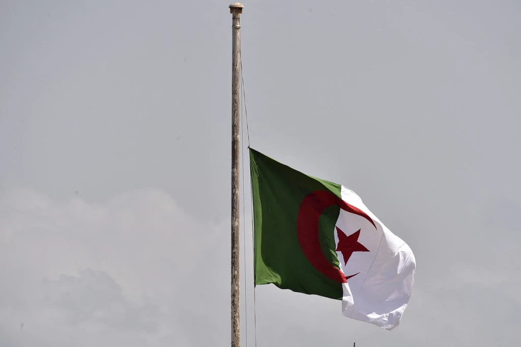 La «bonatirosation» d’un pays entier