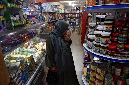 À qui profitent les pénuries?