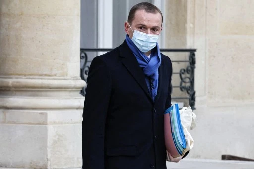 France: le déficit public «proche de 7%» en 2021, selon Olivier Dussopt
