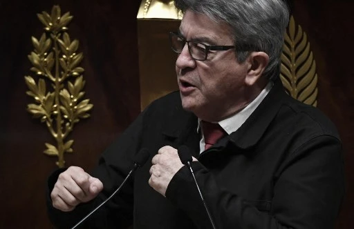 Pass vaccinal: coup de théâtre à l'Assemblée où l'examen du texte est suspendu