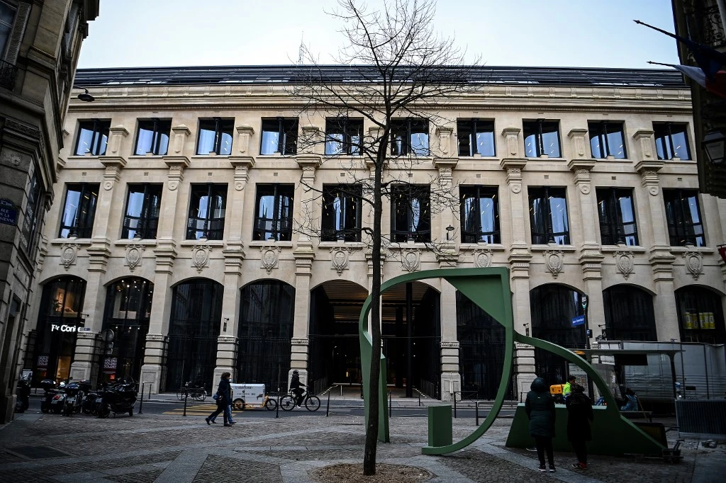Paris retrouve sa poste rue du Louvre, mais plus 24 heures sur 24