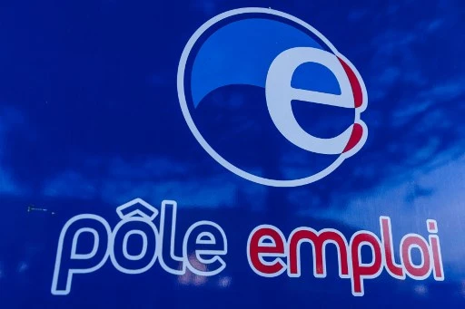 France: baisse record en 2021 du chômage, effaçant la crise du Covid