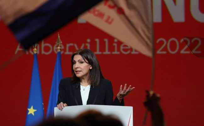 Présidentielle: A Aubervilliers, Hidalgo refuse la résignation