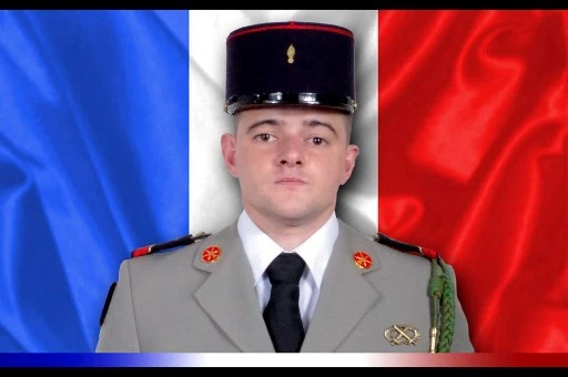 Une photo non datée mise à disposition le 23 janvier 2022 par le SIRPAT montre le brigadier Alexandre Martin du 54e régiment d'artillerie (54e RA), décédé le 22 janvier 2022 lors d'une opération Barkhane sur la plate-forme opérationnelle du désert (PfOD) à Gao.(STR / SIRPAT/AFP)