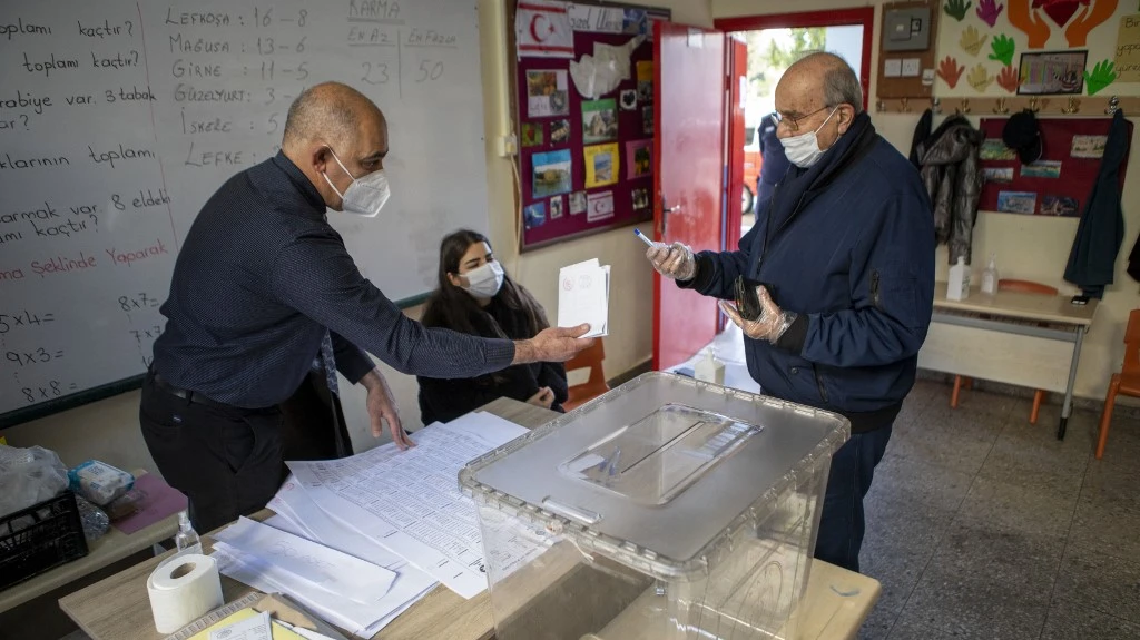 Chypre-Nord: la droite nationaliste au pouvoir remporte les législatives