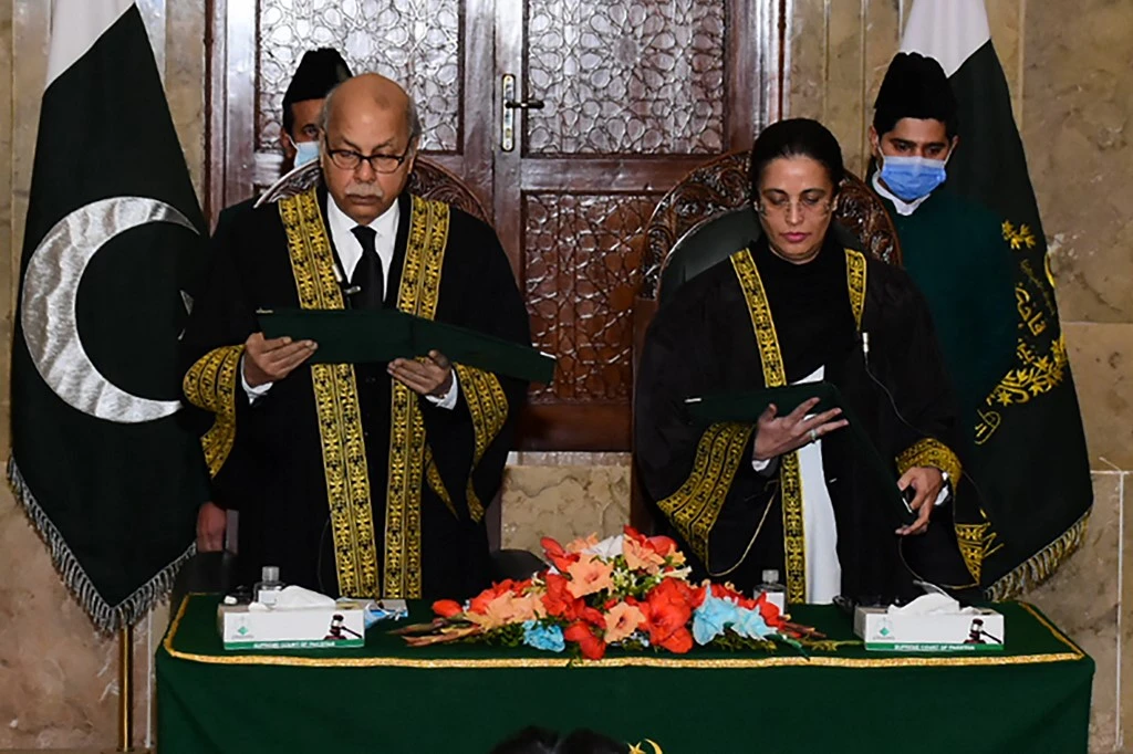 Pakistan: Ayesha Malik, première femme juge nommée à la Cour suprême