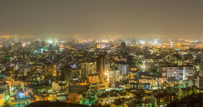 De fortes explosions ont été signalées dans plusieurs villes situées dans l'ouest de l'Iran en début de journée dimanche, selon les médias locaux. (Photo Shutterstock)