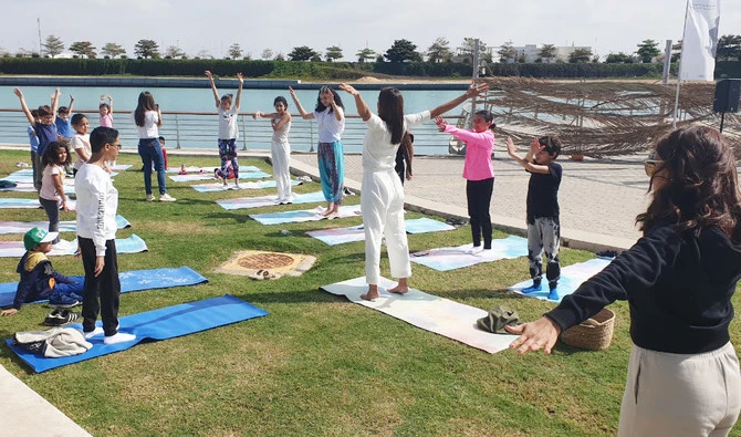 Le premier festival de yoga en Arabie saoudite propose pleine conscience et méditation
