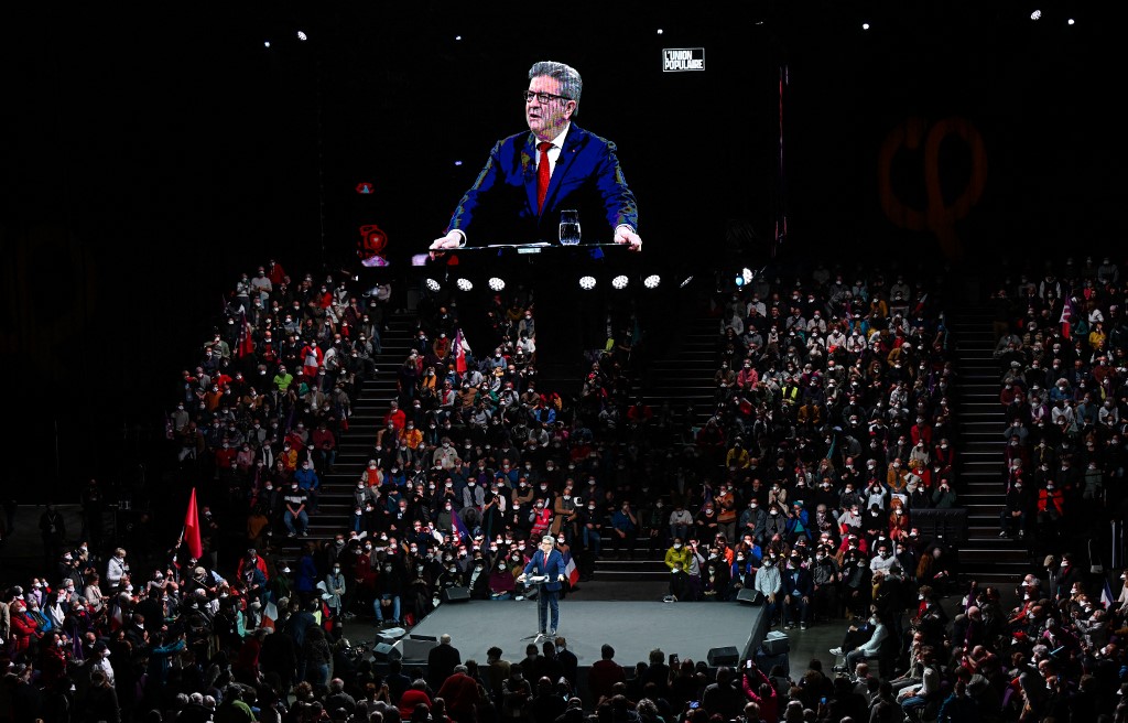 Mélenchon propose une retraite au SMIC minimum pour toute carrière complète
