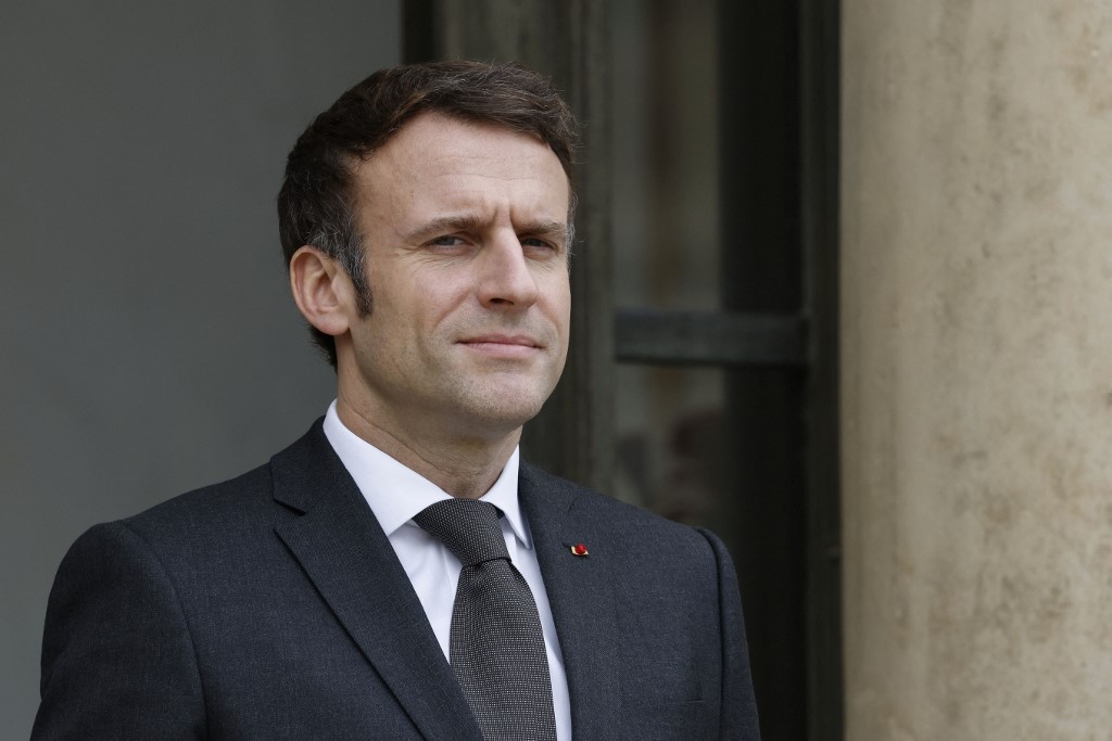 En attendant le candidat Macron !
