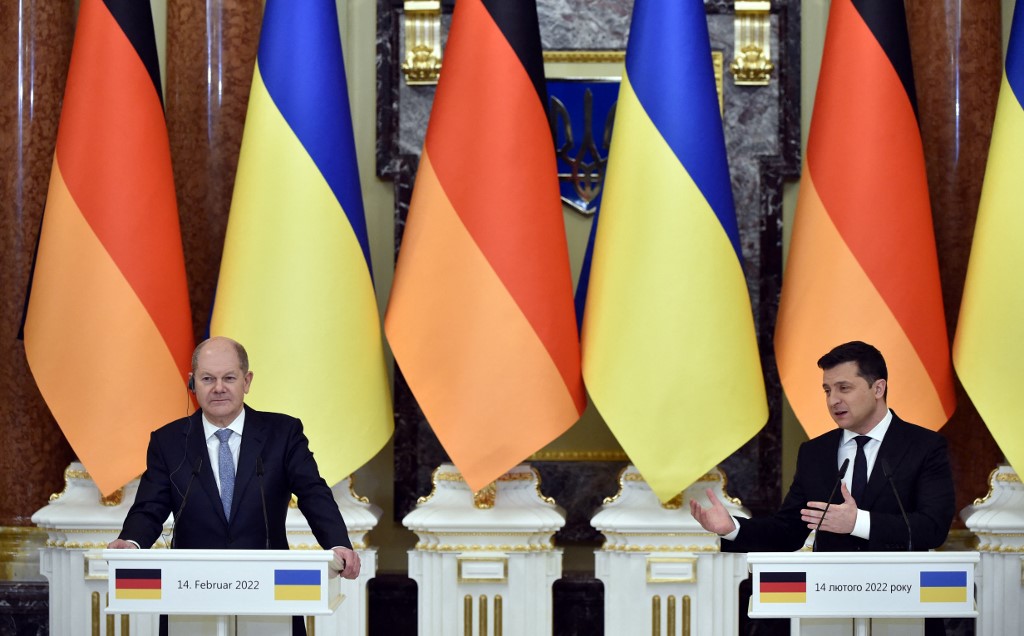 Rejoindre l'Otan « garantirait la sécurité » de l'Ukraine, selon son président