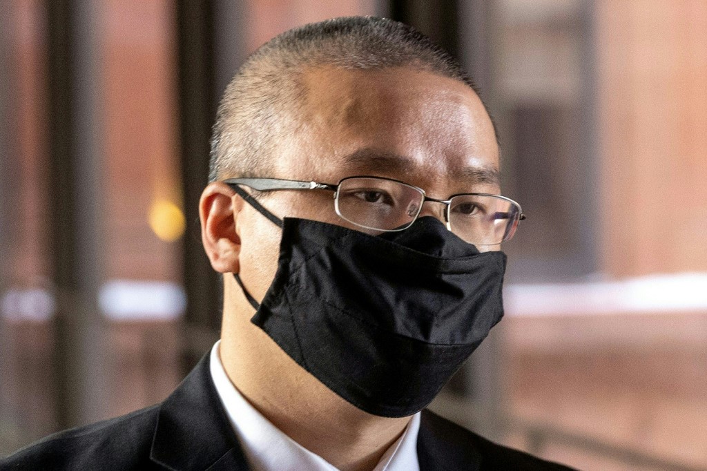Un policier impliqué dans la mort de l'Afro-Américain George Floyd se défend
