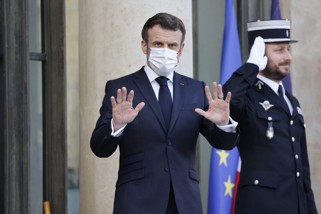 Pour Macron, l'horizon s'éclaircit vers la présidentielle