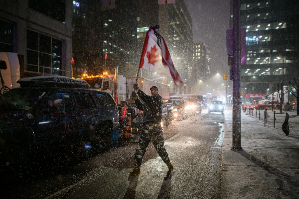 Contestation au Canada: la police se prépare à intervenir à Ottawa