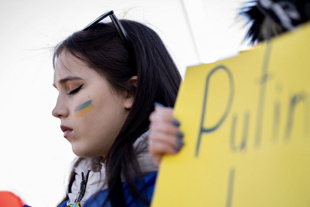 Ukraine: Moscou et Kiev s'accusent, avant une semaine diplomatique «cruciale»