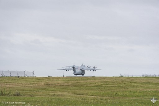 L'Algérie autorise de nouveau le survol d'avions militaires français