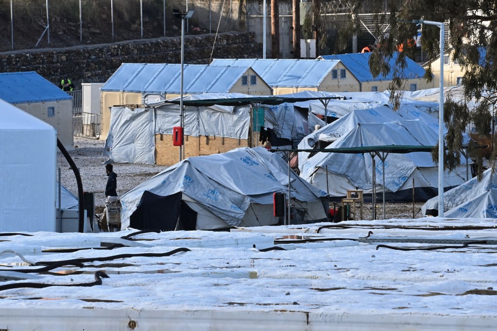 Grèce: les réfugiés privés de logement et de vivres malgré l'asile