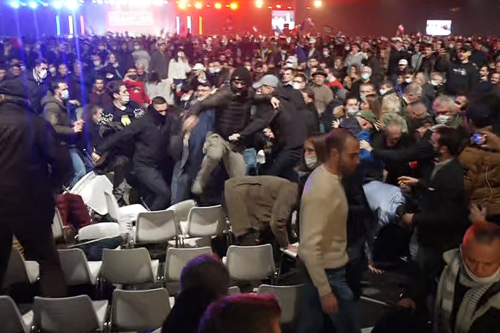 L’ultra-droite en France, «un projet chimérique» selon le spécialiste Jean-Yves Camus