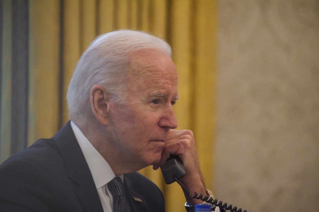 Le président ukrainien va parler à Joe Biden « dans les heures qui viennent »