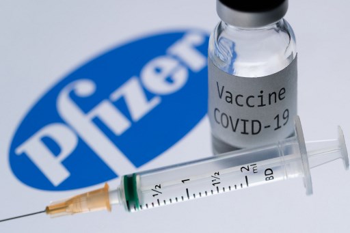 Pfizer veut vendre 54 milliards de dollars de vaccins et pilules anti-Covid en 2022
