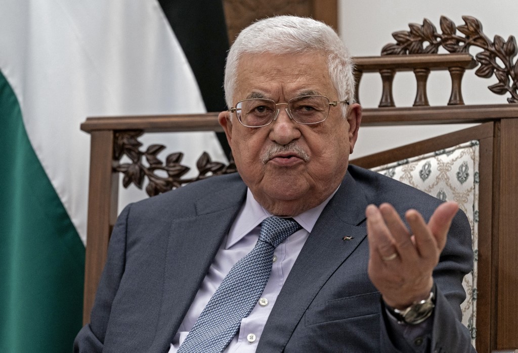 Des proches de Mahmoud Abbas nommés à des postes clés de l'OLP