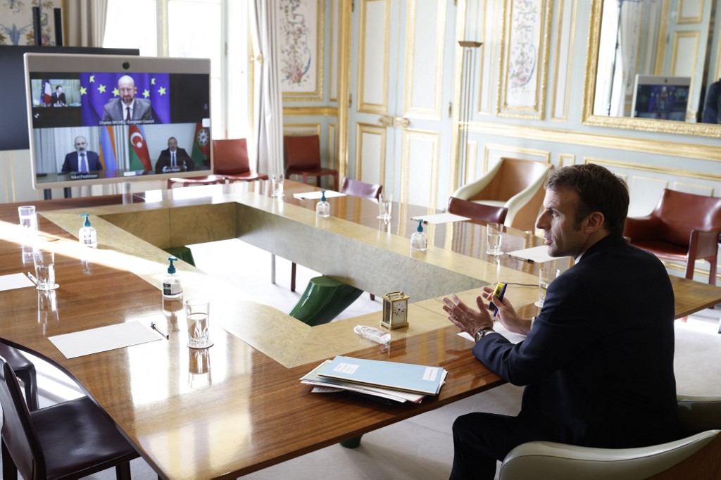 Ukraine: Macron rencontre Poutine lundi à Moscou et Zelensky mardi à Kiev