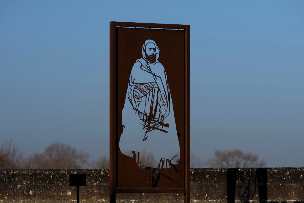 Sculpture d'Abdelkader vandalisée: « obscurantisme et ignorance », selon Stora
