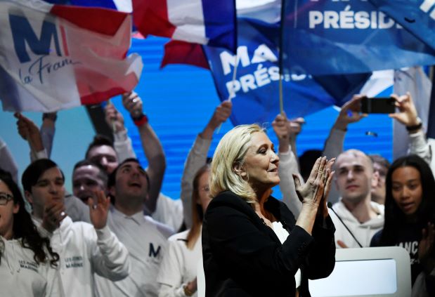 Les partisans de Le Pen fustigent « l'extrémisme» de Zemmour