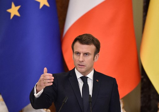 Macron arrive à Berlin, voit des «solutions concrètes» à la crise russo-ukrainienne