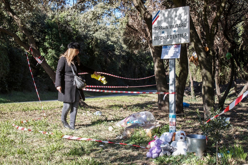 En France, un cimetière d'enfants harkis oublié depuis 42 ans ressurgit du passé