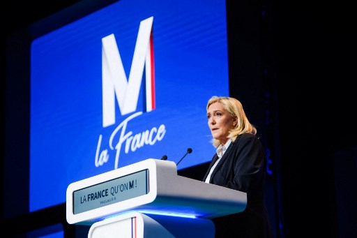 Présidentielle: A Vallauris, Le Pen fustige une «immigration de peuplement»