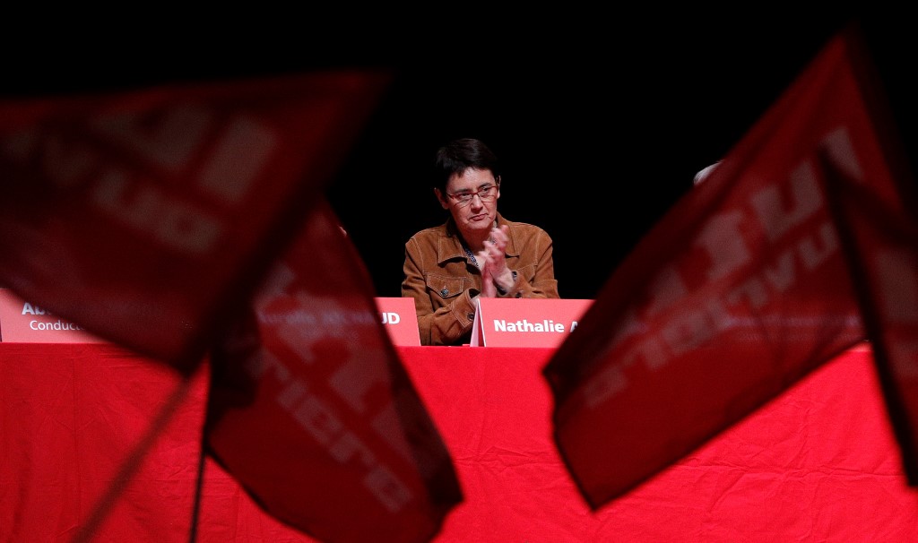 Présidentielle: Nathalie Arthaud obtient les 500 parrainages