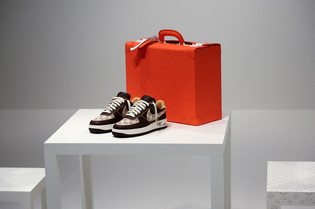 La vente des baskets dessinées par Virgil Abloh avant sa mort atteint des sommets