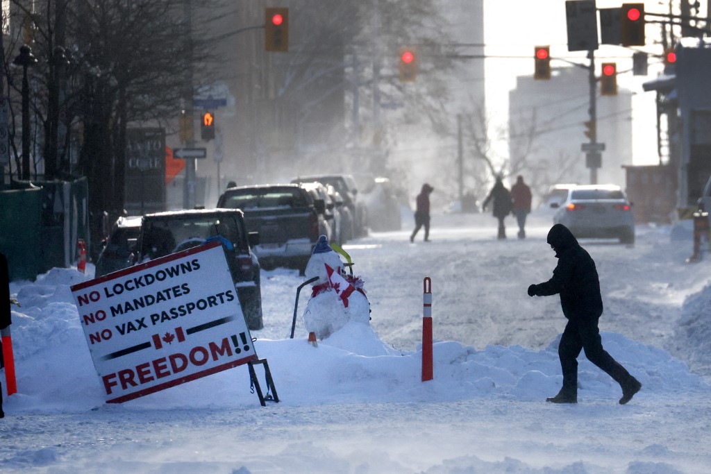 La police reprend progressivement le contrôle du centre d'Ottawa