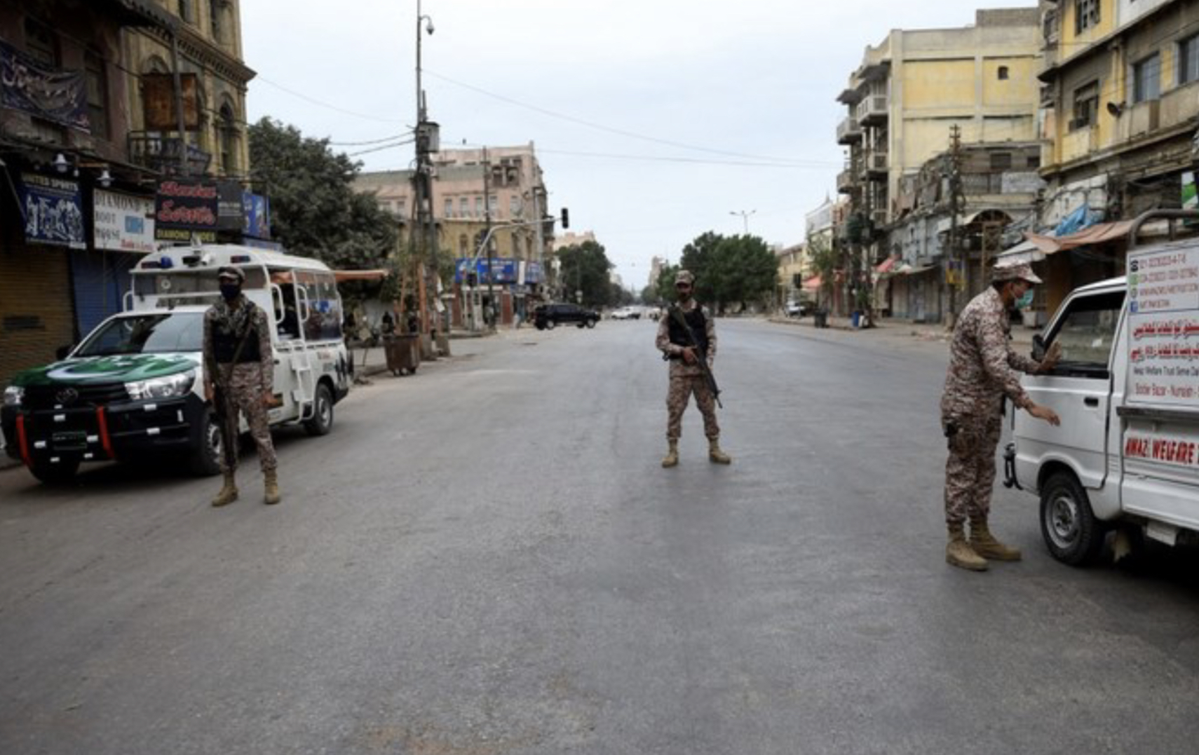 Cinq membres des forces pakistanaises tués par des tirs venus d'Afghanistan