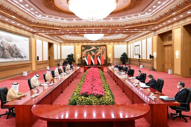 Le président égyptien Abdel Fattah El-Sissi rencontre le président chinois Xi Jinping. (Facebook/porte-parole de la présidence égyptienne)