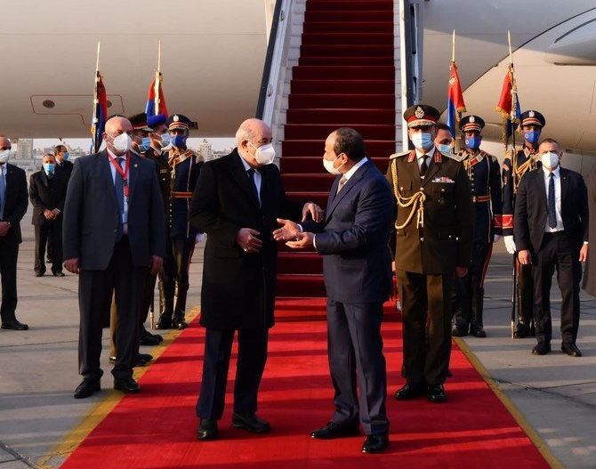 Al-Sissi: l'Égypte souhaite faire progresser sa coopération avec l'Algérie