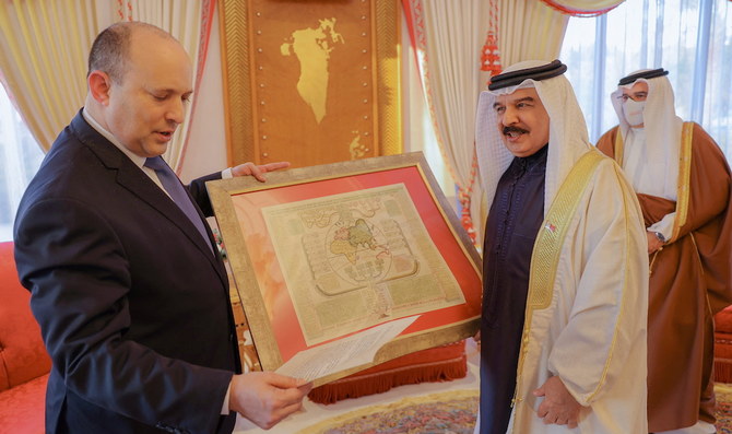 Bennett conclut une visite historique à Bahreïn