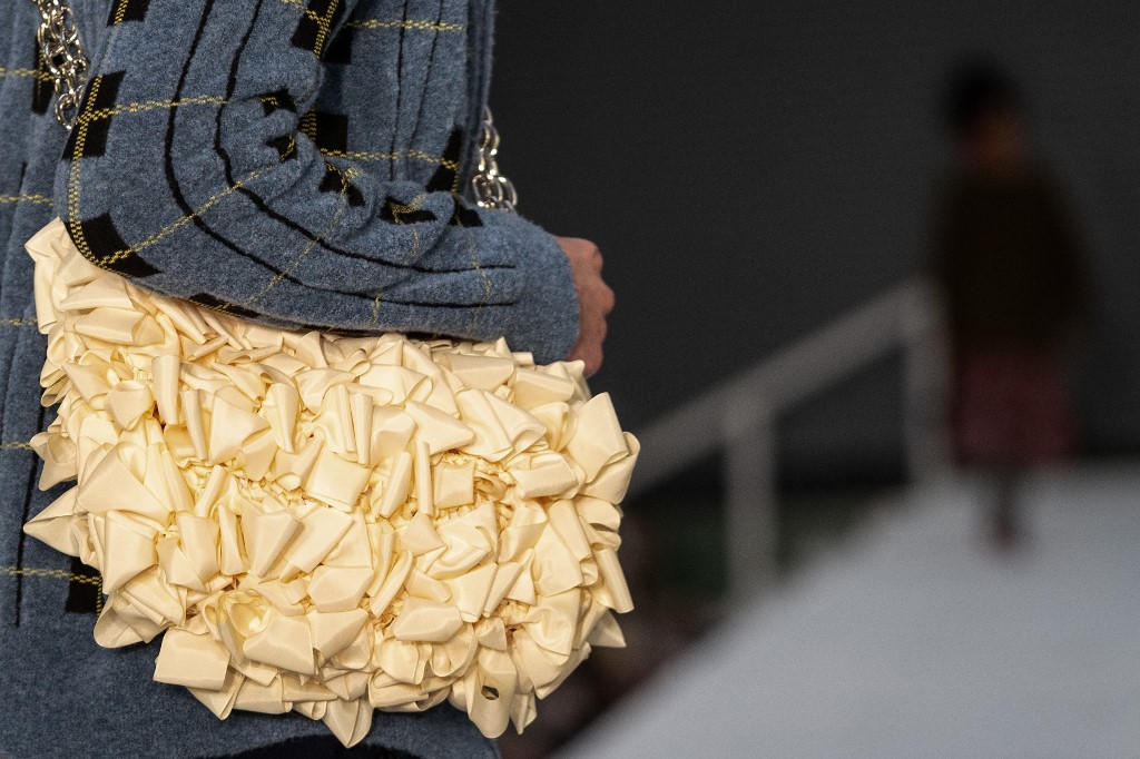 Créations de la styliste britannique Molly Goddard pendant la semaine de la mode de Londres. (AFP).