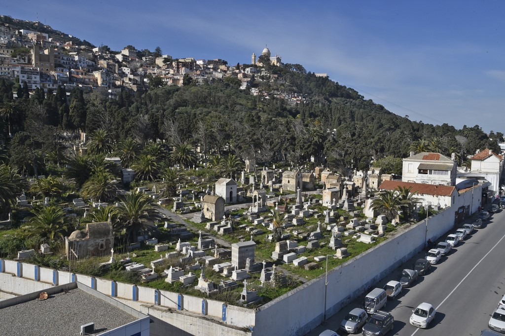 Le cimetière européen de Bologhine, dans la banlieue nord d'Alger, dans le cadre des progrès réalisés par la France sur la mémoire de la guerre d'Algérie. (AFP).