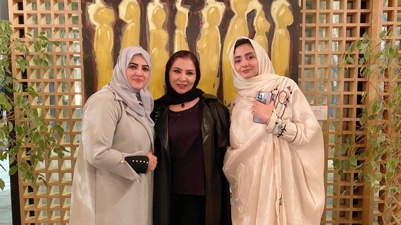 Les trois artistes saoudiennes, Fatima Al Nemer, Tagreed AlBagshi, et Najlaa AlSaleem. (Photo fournie).