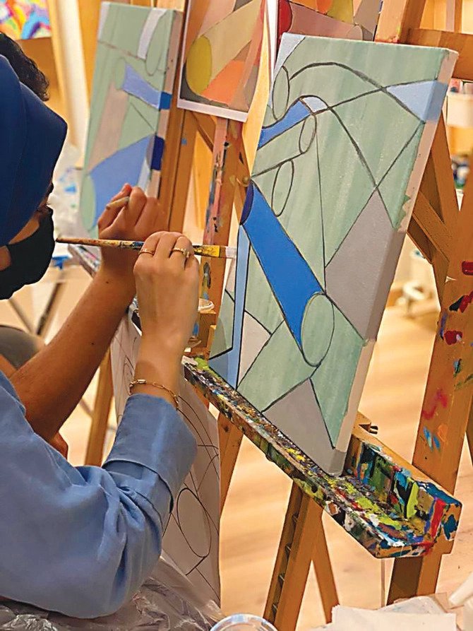 A Djeddah, un atelier de peinture pour les couples pour la Saint-Valentin