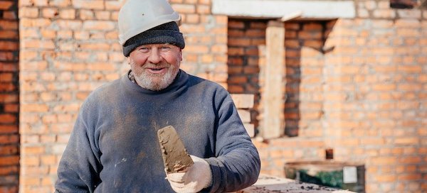 La construction d'un immeuble résidentiel pour les personnes déplacées à Vinnytsa est devenue possible grâce à un partenariat (un.org)