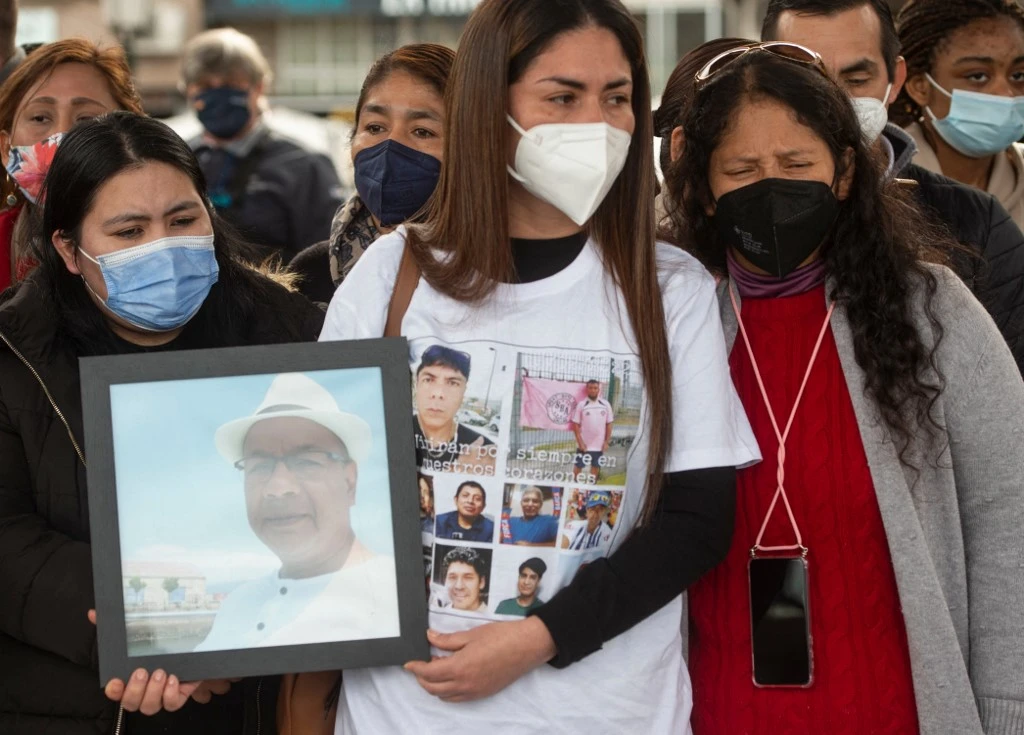 Chalutier naufragé: les familles espagnoles des disparus réclament la reprise des recherches