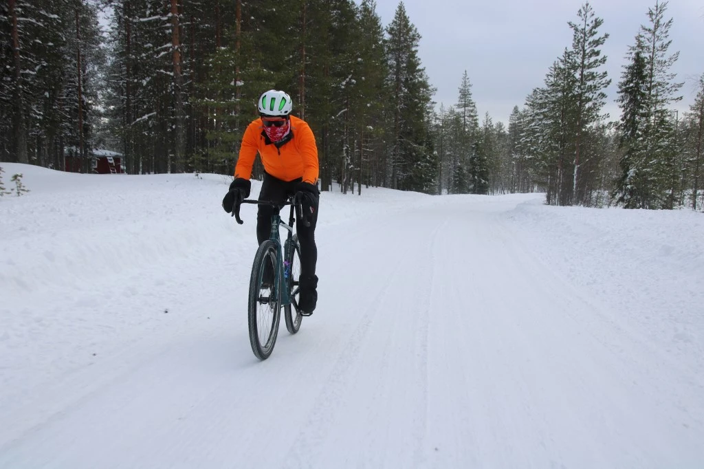 Un français réussit le premier ultra triathlon dans des conditions polaires