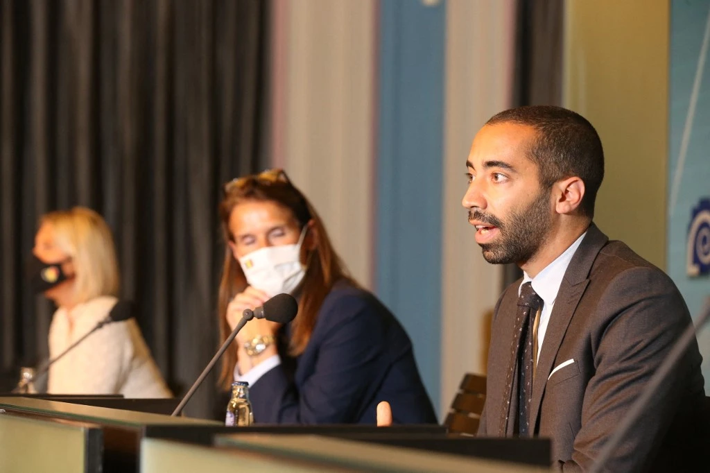 Belgique: Sammy Mahdi, ministre et fils de réfugié, ferme sur l'immigration