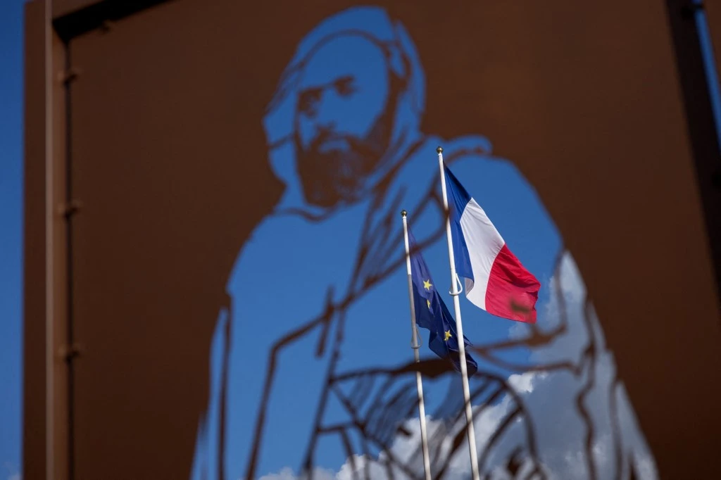 France: une sculpture en hommage à Abd el-Kader vandalisée avant son inauguration
