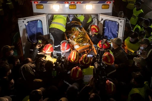 Vague d'émotion au Maroc et dans le monde après la mort du petit Rayan