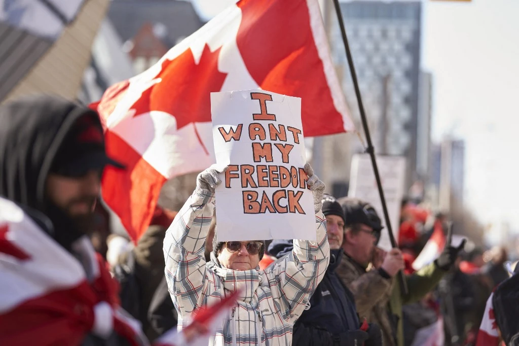 Nouvelles manifestations contre les mesures sanitaires au Canada