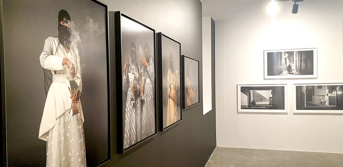 Des photos prises par des photographes saoudiens émergents ont également été incluses dans l’exposition organisée sous le slogan «Le moment est venu». (Photo fournie)